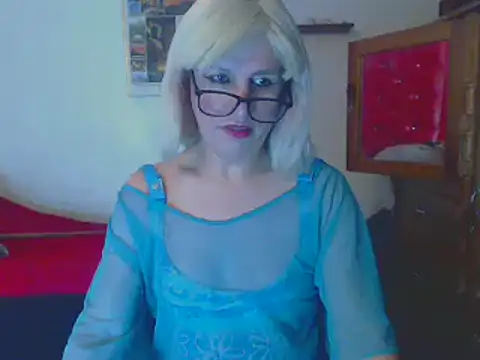 Snapshot of LorenJade chatting on December 2024 11:50:02 PM LorenJade online show from December 2024 11:50:02 PM