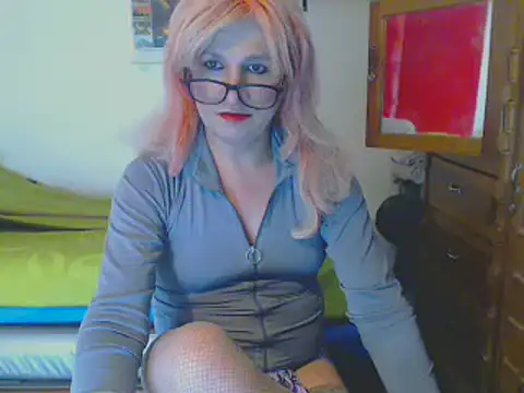 Snapshot of LorenJade chatting on February 2025 07:18:01 AM LorenJade online show from February 2025 07:18:01 AM