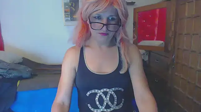Snapshot of LorenJade chatting on February 2025 11:09:02 PM LorenJade online show from February 2025 11:09:02 PM