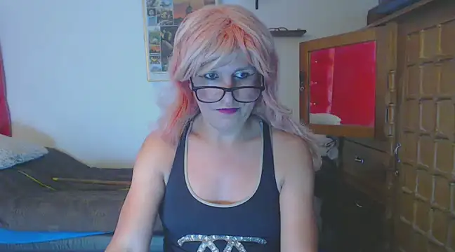 Snapshot of LorenJade chatting on February 2025 03:31:02 AM LorenJade online show from February 2025 03:31:02 AM