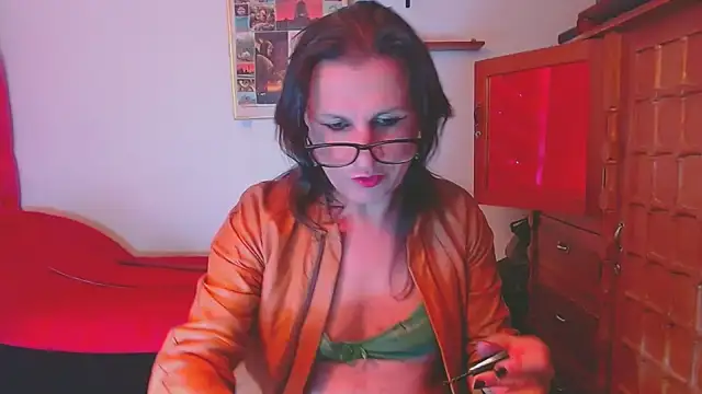 LorenJade online show from October 2025 07:45:01 AM