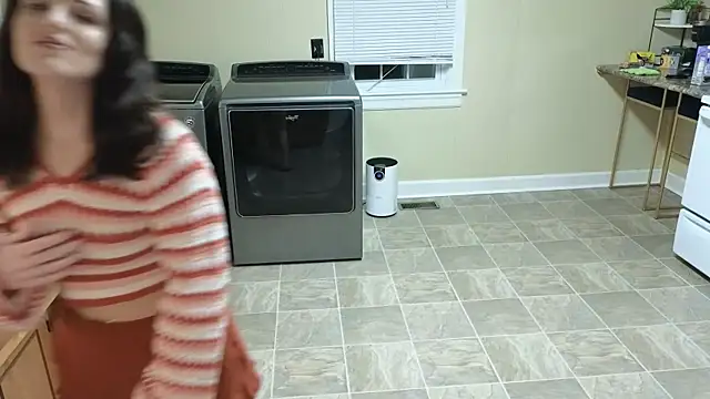 Snapshot of sexylilly69 chatting on October 2025 11:41:02 PM sexylilly69 online show from October 2025 11:41:02 PM