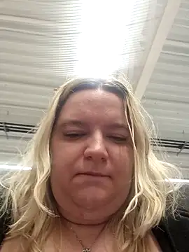 Curvy Lucy online show from January 2025 09:08:02 AM