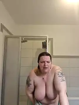 Curvy Lucy online show from January 2025 04:35:01 PM
