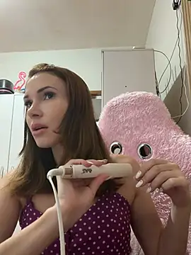 Irresistible24 online show from April 2026 12:09:02 PM