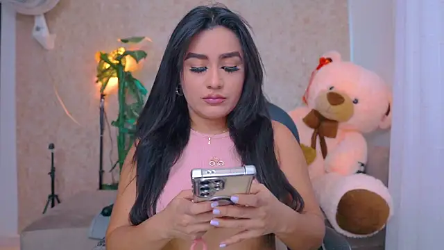 abbyhill27 online show from September 2025 10:47:01 PM