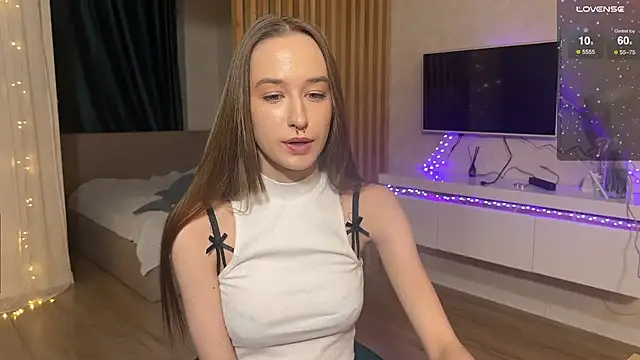 Snapshot of Sweett_Monica chatting on December 2024 10:12:01 AM Sweett Monica online show from December 2024 10:12:01 AM