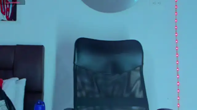 MikeRoss7777 online show from January 2025 12:44:02 AM