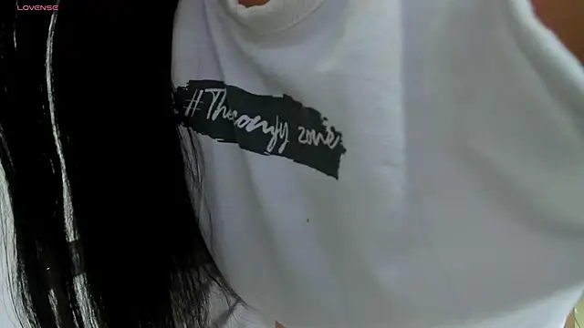 andrea osorio  online show from February 2025 03:27:02 PM