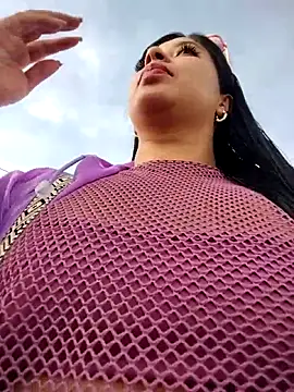 Ariana-pp03 online show from October 2025 12:45:02 PM