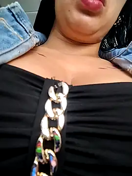 Ariana-pp03 online show from October 2025 01:37:01 PM