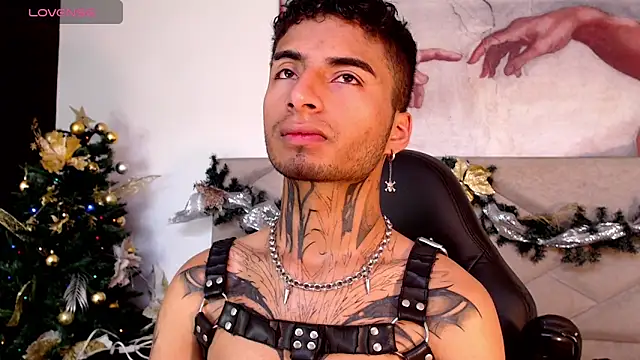 Snapshot of JuanCamiilo_66 chatting on December 2024 03:33:02 PM JuanCamiilo 66 online show from December 2024 03:33:02 PM