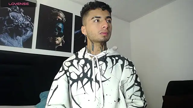 Snapshot of JuanCamiilo_66 chatting on January 2025 02:14:02 AM JuanCamiilo 66 online show from January 2025 02:14:02 AM