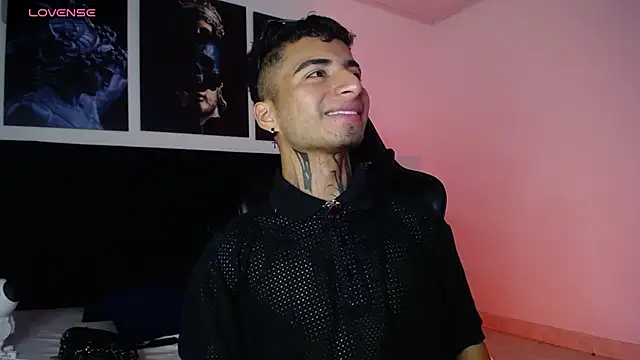 Snapshot of JuanCamiilo_66 chatting on January 2025 02:32:01 AM JuanCamiilo 66 online show from January 2025 02:32:01 AM