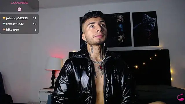 Snapshot of JuanCamiilo_66 chatting on February 2025 07:15:01 AM JuanCamiilo 66 online show from February 2025 07:15:01 AM