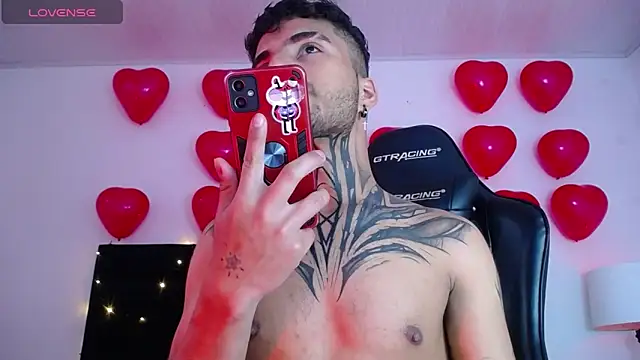 Snapshot of JuanCamiilo_66 chatting on February 2025 08:15:02 PM JuanCamiilo 66 online show from February 2025 08:15:02 PM