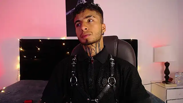 Snapshot of JuanCamiilo_66 chatting on February 2025 06:21:01 AM JuanCamiilo 66 online show from February 2025 06:21:01 AM