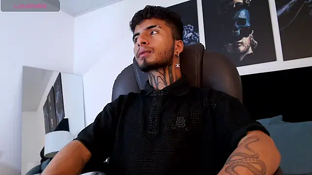 Snapshot of JuanCamiilo_66 chatting on February 2025 03:21:02 AM JuanCamiilo 66 online show from February 2025 03:21:02 AM