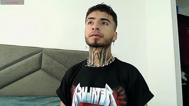 Snapshot of JuanCamiilo_66 chatting on March 2025 05:47:01 PM JuanCamiilo 66 online show from March 2025 05:47:01 PM