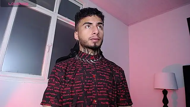 Snapshot of JuanCamiilo_66 chatting on March 2025 03:57:02 AM JuanCamiilo 66 online show from March 2025 03:57:02 AM