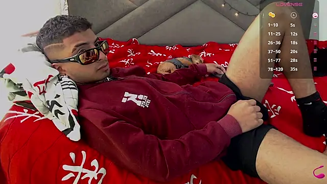 Snapshot of JuanCamiilo_66 chatting on March 2025 08:32:02 PM JuanCamiilo 66 online show from March 2025 08:32:02 PM