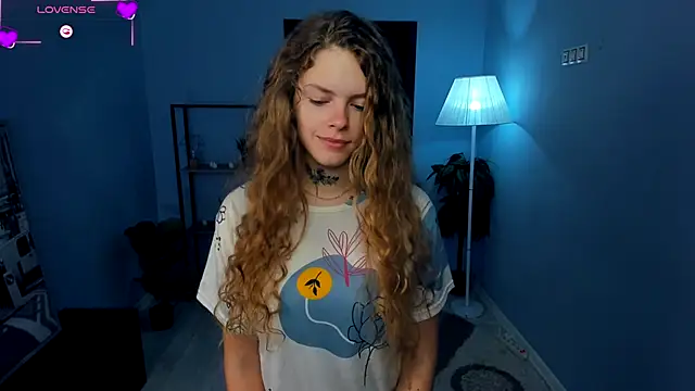 RayaNenlia online show from October 2025 05:07:02 AM