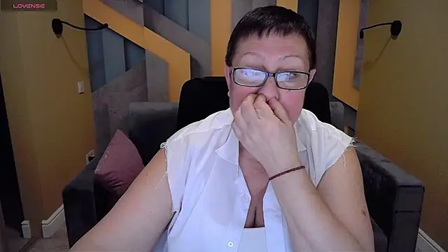 BarbaraTurners online show from December 2024 12:53:01 AM