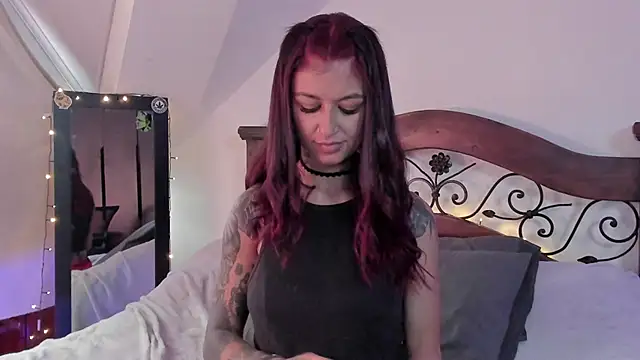 noemi foxxx online show from September 2025 04:07:01 PM