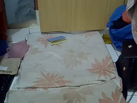 prettyviel online show from October 2025 07:23:02 AM