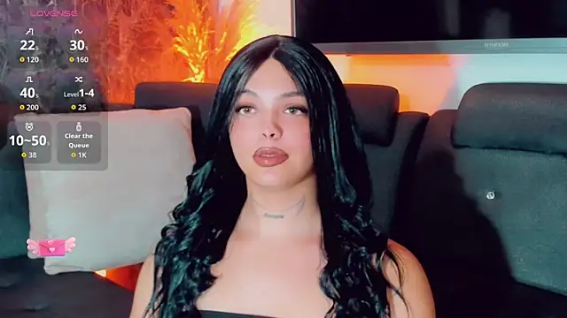 Snapshot of Emmaa_Saenz_ chatting on May 2026 11:21:02 PM Emmaa Saenz online show from May 2026 11:21:02 PM