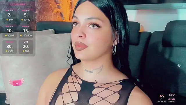 Snapshot of Emmaa_Saenz_ chatting on May 2026 10:08:02 PM Emmaa Saenz online show from May 2026 10:08:02 PM