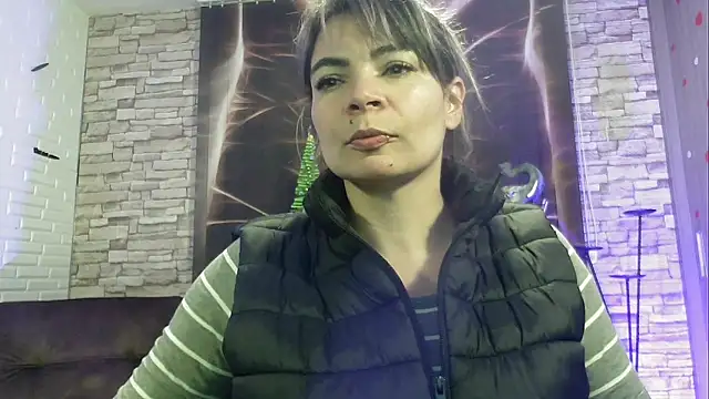 charlotedoll online show from January 2025 01:38:01 AM