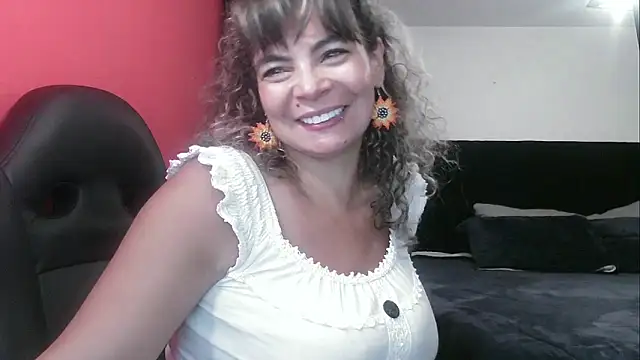 charlotedoll online show from October 2025 04:24:01 AM