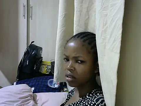 Snapshot of queen-sasha chatting on February 2025 04:47:02 PM queen-sasha online show from February 2025 04:47:02 PM