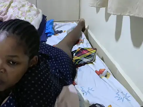 Snapshot of queen-sasha chatting on February 2025 05:28:01 PM queen-sasha online show from February 2025 05:28:01 PM