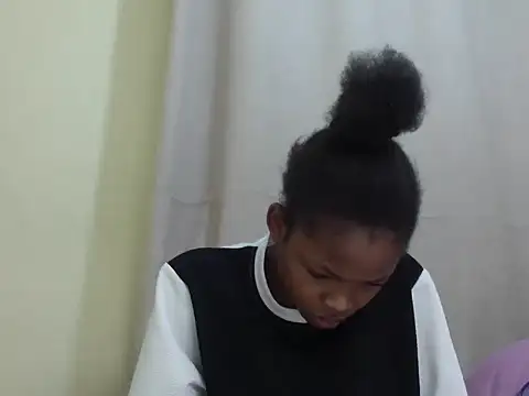 queen-sasha online show from March 2026 01:50:01 PM