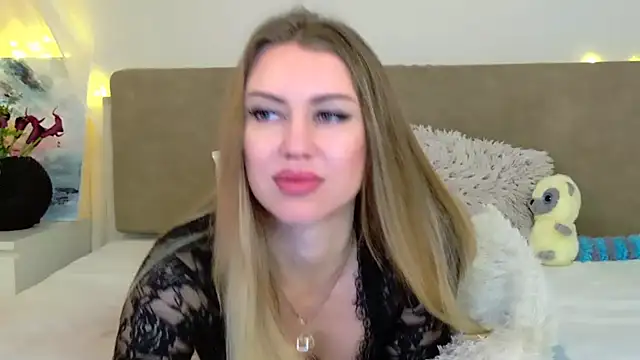 LuisaSin online show from February 2026 07:50:01 AM