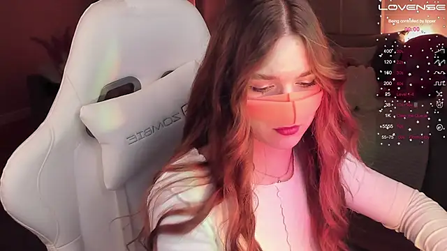 Snapshot of Frau_Lina chatting on December 2024 05:10:02 PM Frau Lina online show from December 2024 05:10:02 PM