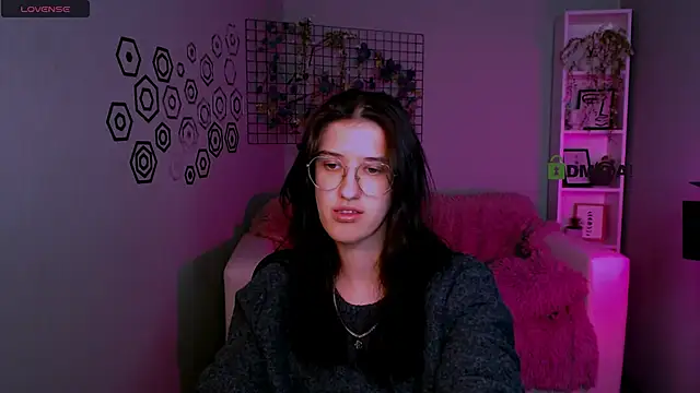 Snapshot of scarlet_mooore chatting on November 2025 09:15:01 PM scarlet mooore online show from November 2025 09:15:01 PM