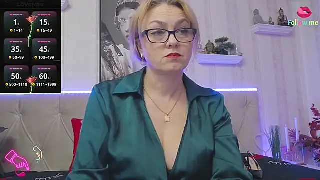 LadyJeen online show from October 2025 03:11:01 PM