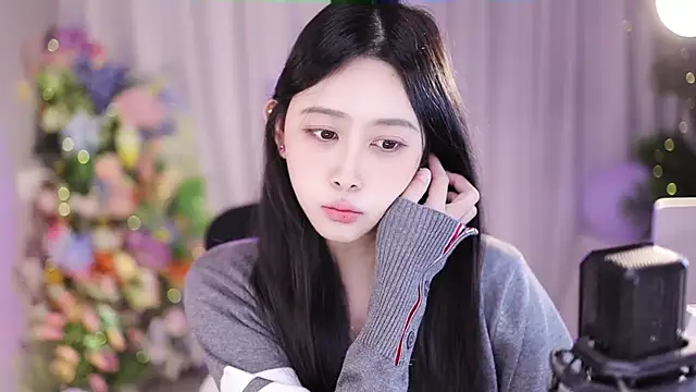 SleepArtist online show from January 2025 02:40:01 AM