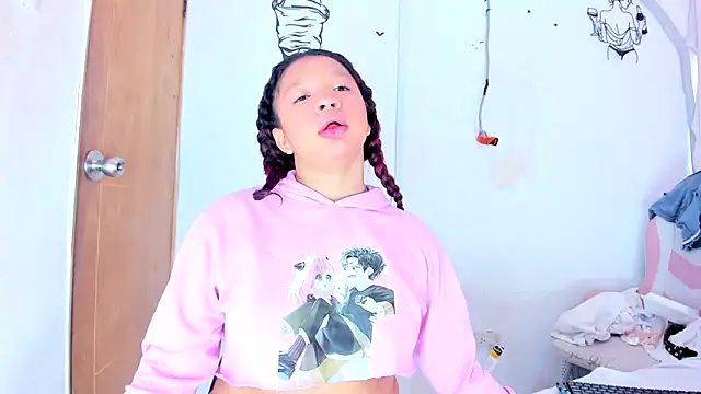 Emily Coper18 online show from February 2026 02:06:02 PM