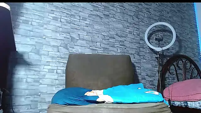 bulguehot online show from January 2025 03:00:02 AM