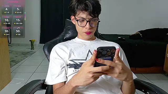 Snapshot of Jacotnk chatting on October 2025 04:35:02 AM Jacotnk online show from October 2025 04:35:02 AM