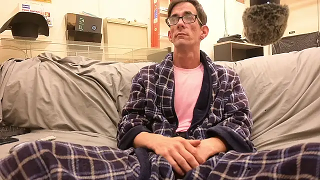 joeiandola online show from April 2026 03:11:01 AM