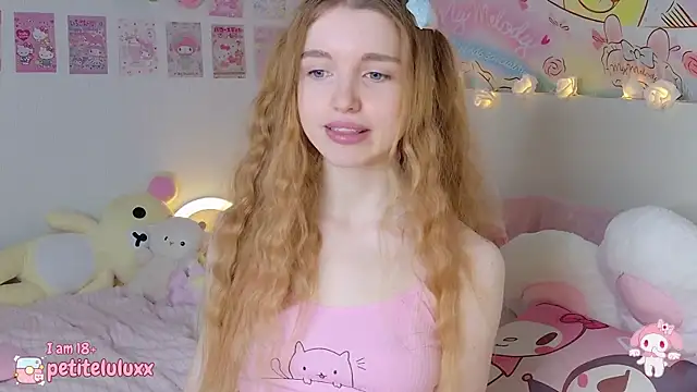 petiteluluxx online show from December 2024 09:03:01 AM