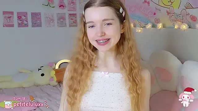 petiteluluxx online show from December 2024 08:54:02 AM