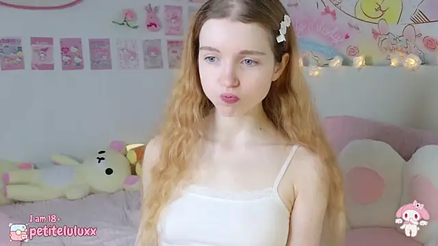 petiteluluxx online show from January 2025 08:51:02 AM