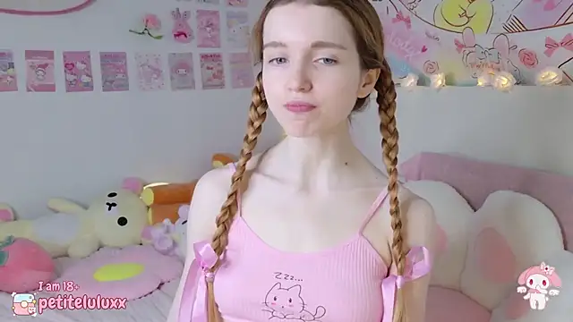 petiteluluxx online show from January 2025 08:50:01 AM