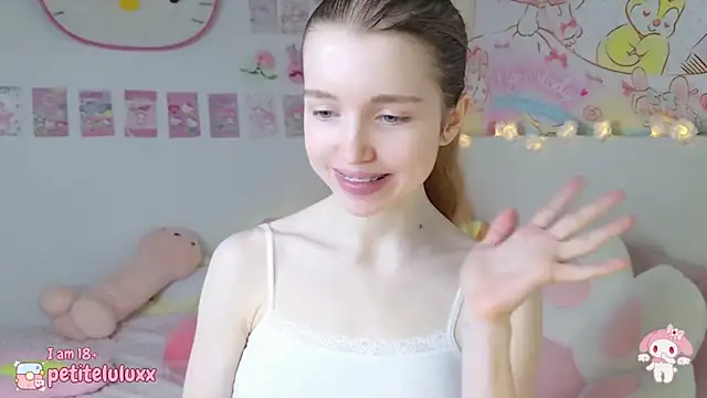 petiteluluxx online show from January 2025 08:53:02 AM